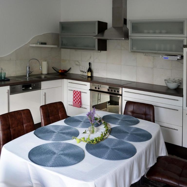 Designer Apartement mit Kamin - Apartment mit 2 Schlafzimmern mit Balkon und Terrasse - 17