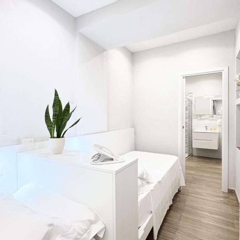 Napoleon - Twin Room - 21