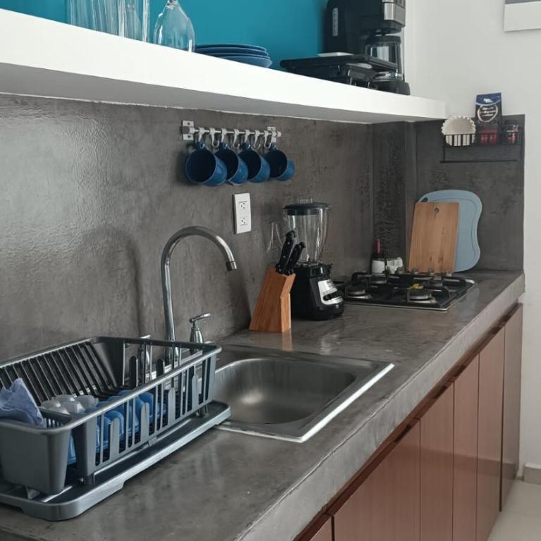 Nautica Apartment-4 guests and shared pool - One-Bedroom Apartment - 12
