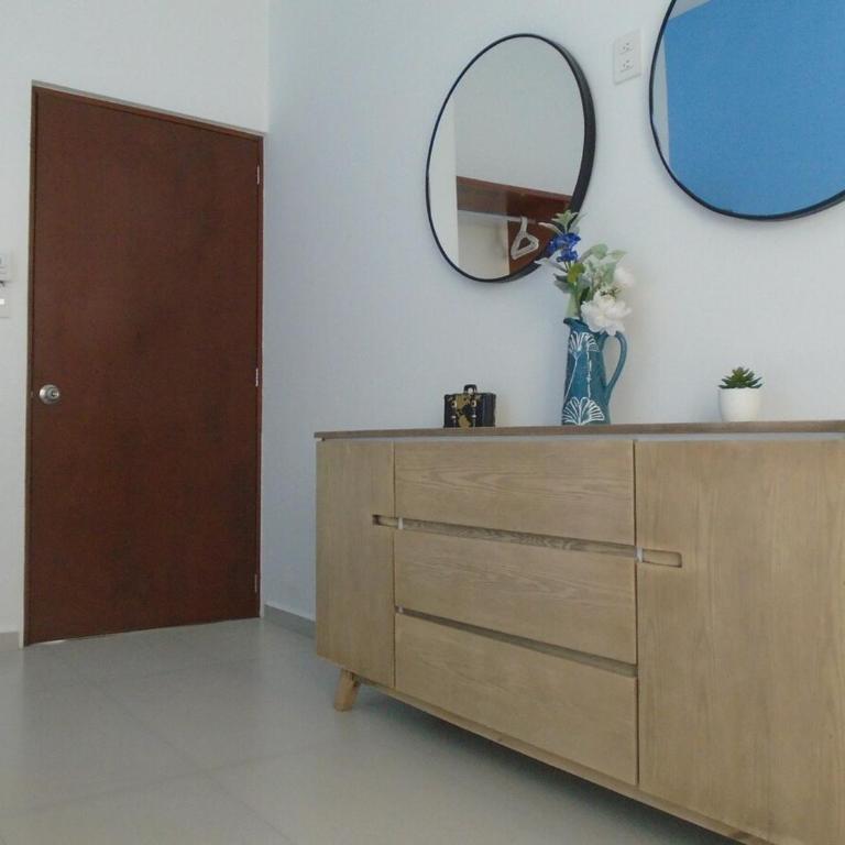Nautica Apartment-4 guests and shared pool - One-Bedroom Apartment - 17