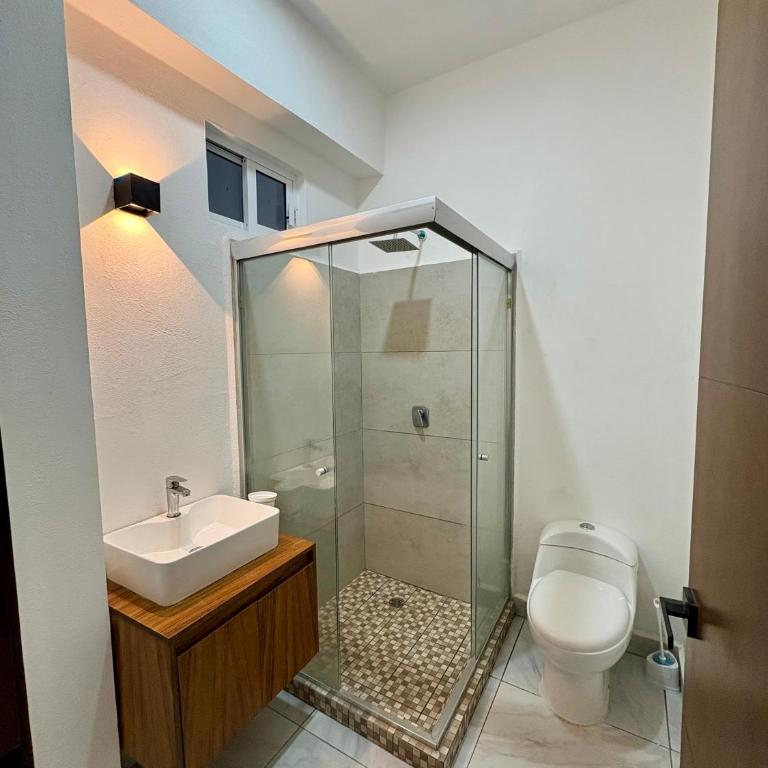 DEPA NUEVO en TORRE CORDOBA a pasos del MALECON y PLAYA - Three-Bedroom Apartment - 24