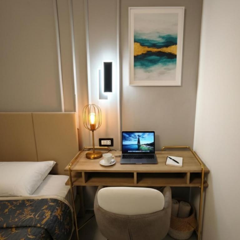 Dreams 44 - Deluxe Double or Twin Room with Balcony - 2