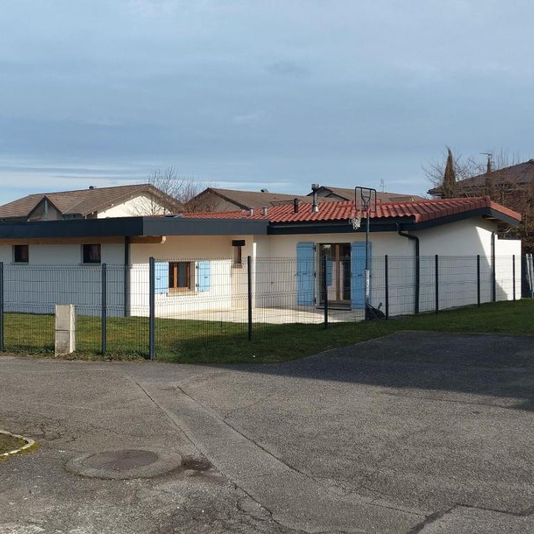 Maison familiale meublée avec jardin - Maison 3 Chambres - 48