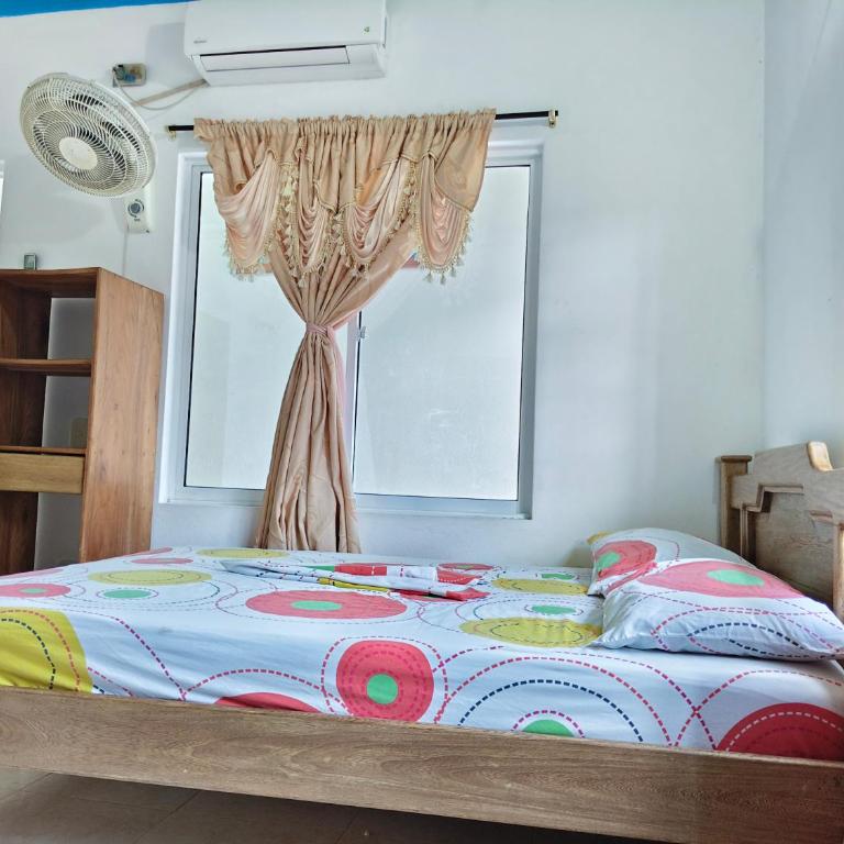 Hostal Marazul Capurgana - Habitación Cuádruple Clásica - 4