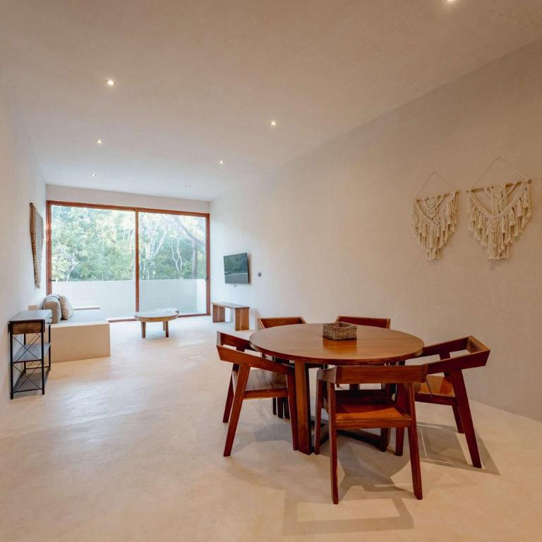 Luxury 2BR Retreat with Private Rooftop - Holistika - Apartamento - 10
