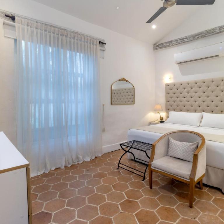 El Marques Hotel Boutique By GEH Suites - Deluxe Double Room - 13