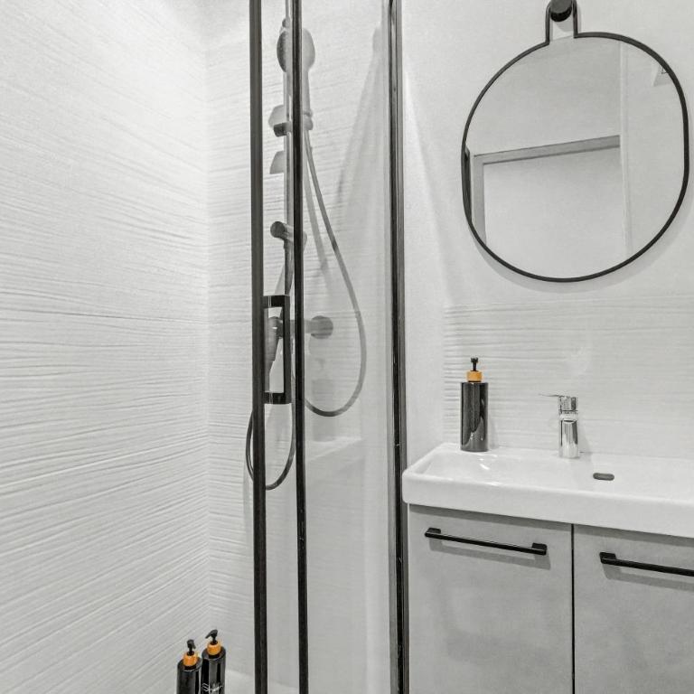 Le Pastel - Daurade, Capitole à 200m, Clim Aircon, WiFi, Netflix - rénové en 2026 - renovated in 2026 - Two-Bedroom Apartment - 4