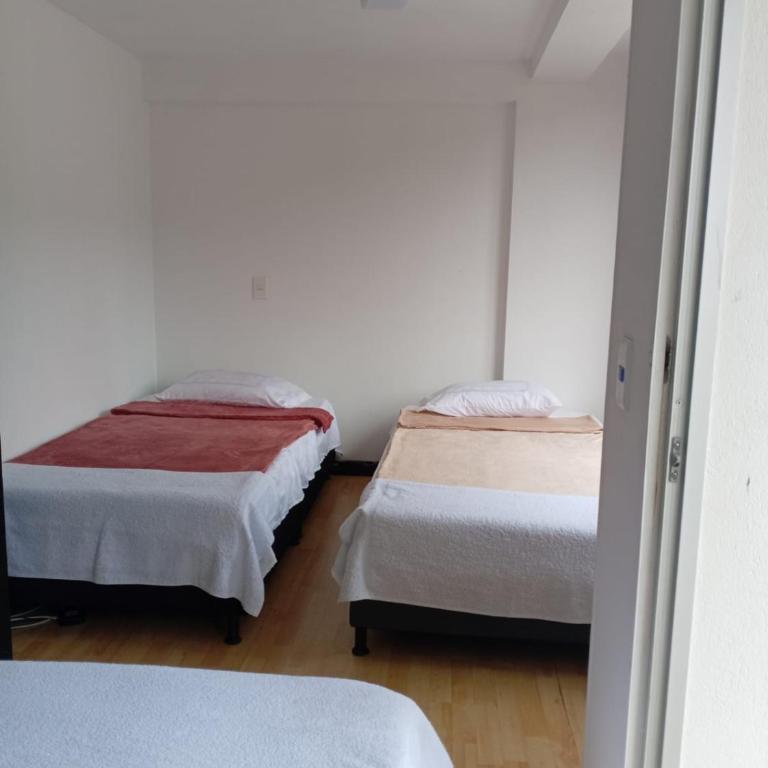 Ninfa del Mar Hostal Turístico - Habitación Doble con balcón - 10