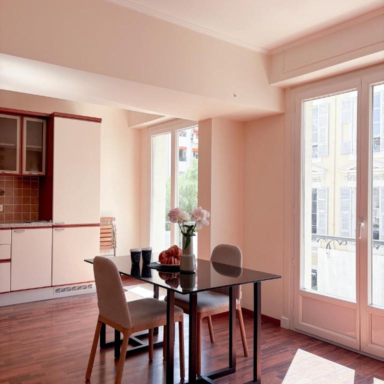Hyper-centre, Air-conditioned apartment with balcony - Appartement 1 Chambre - 13