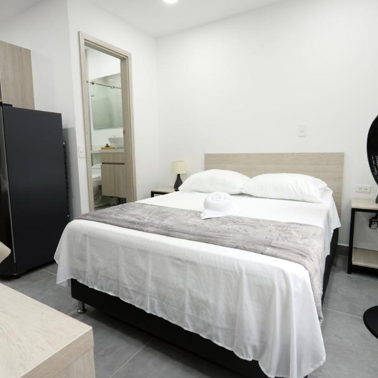 Luzor Apartments - Standard Studio - 1