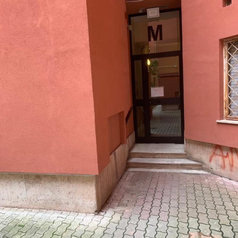 At Mollys metro A LucioSestio - Appartamento con 2 Camere da Letto - 24