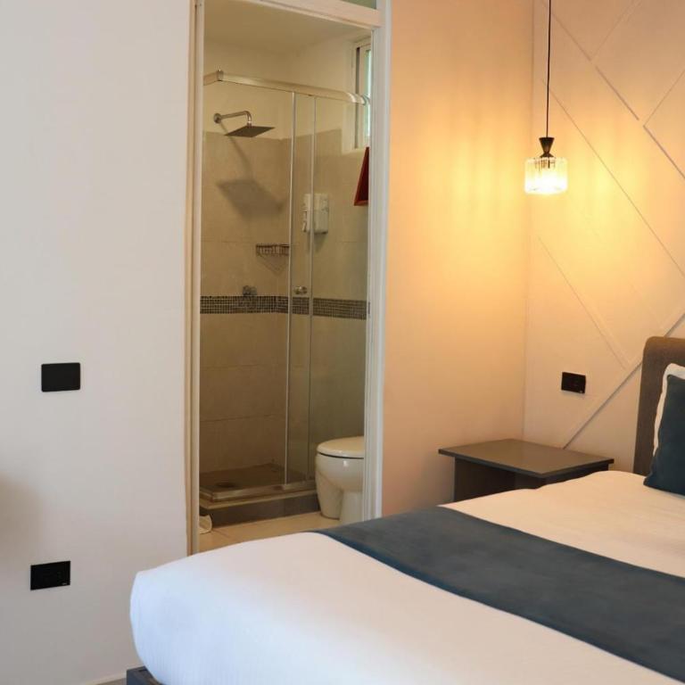 Casa Gem B&B - King Room with Pool View - 12