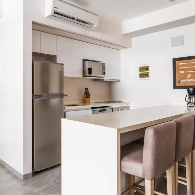 Luxury 2-bed Apartment 200MB Wifi Sauna AC Gym - Two-Bedroom Apartment - 12