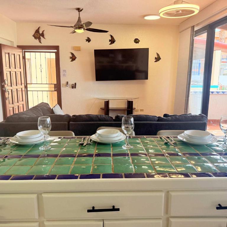 Las Gaviotas 2BR 2BA Ocean View 1st FL- 413 - Apartamento - 10