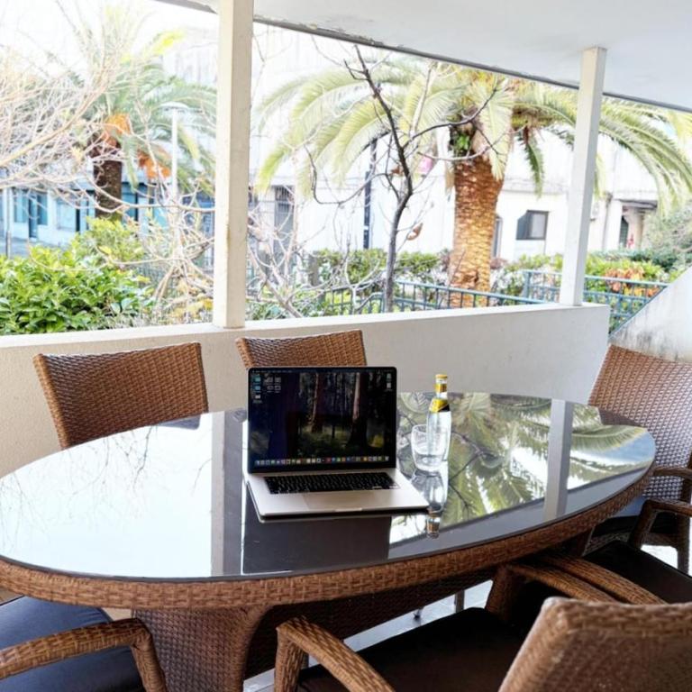 Flat in Budva with terrace and private garden - Apartman sa 3 Spavaće Sobe - 3