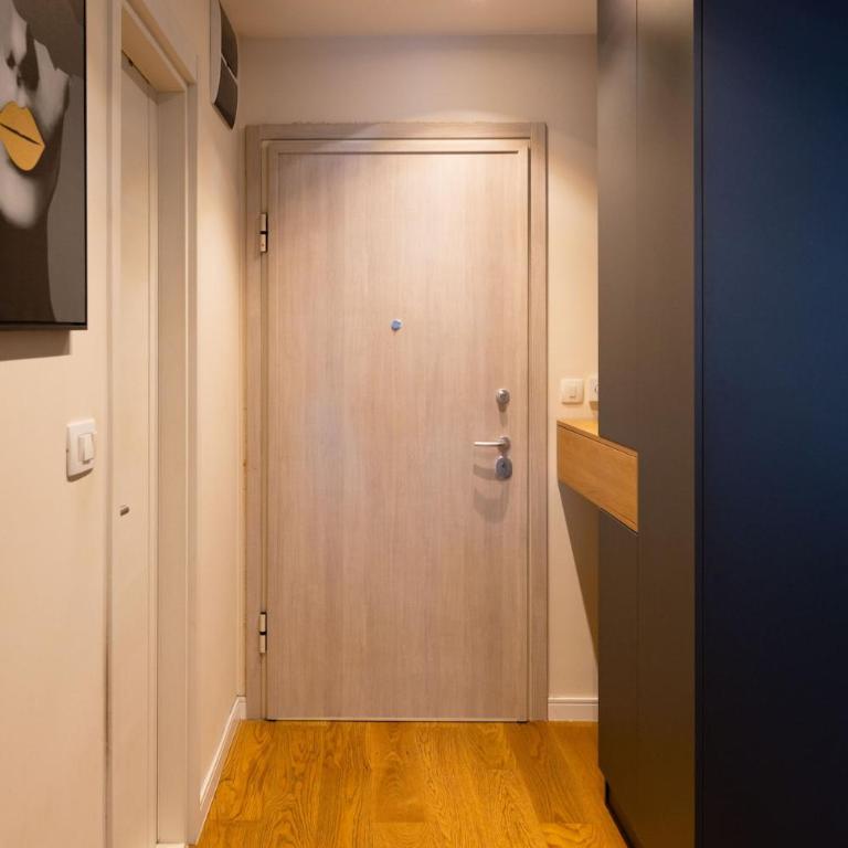 Tramonto City Center Apt with Sea View and Garage - One-Bedroom Apartment - 12