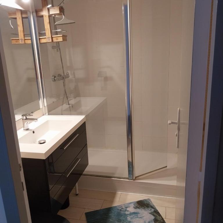 Studio balcon vue mer- Face plage des Minimes- La Rochelle - Monolocale - 8