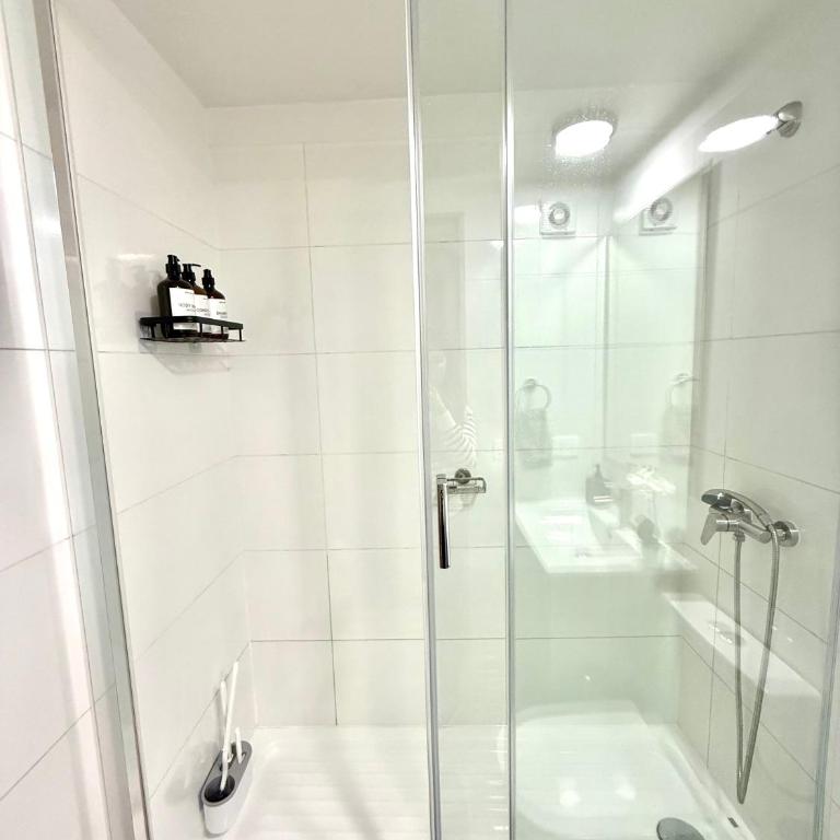 Refugio moderno en Metro Villa Frei - One-Bedroom Apartment - 8