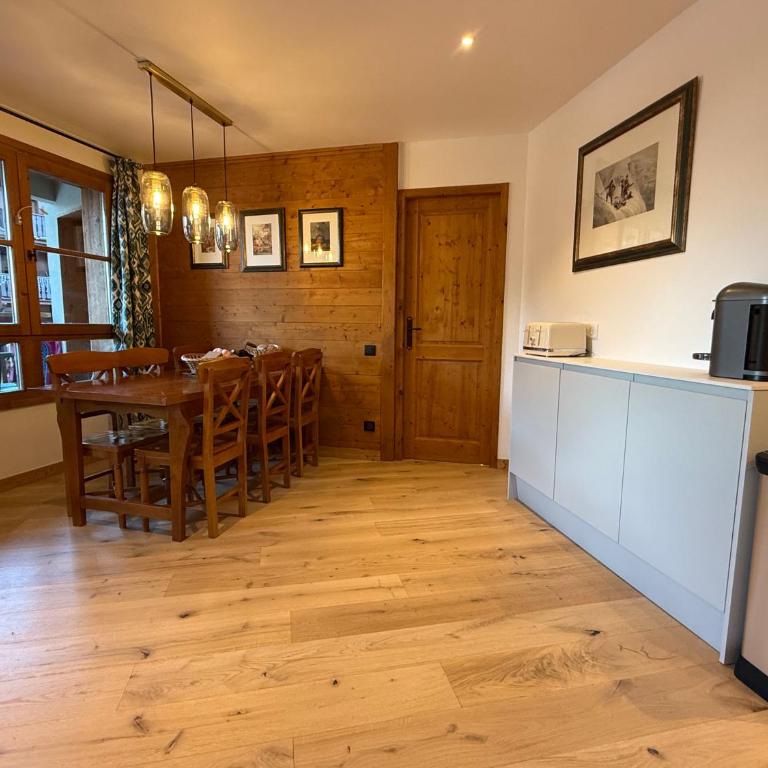 Arc1950 Prince des Cimes six bed, ski-in, ski-out, Saturday check-in-and-out - Appartement Supérieur 2 Chambres - 4