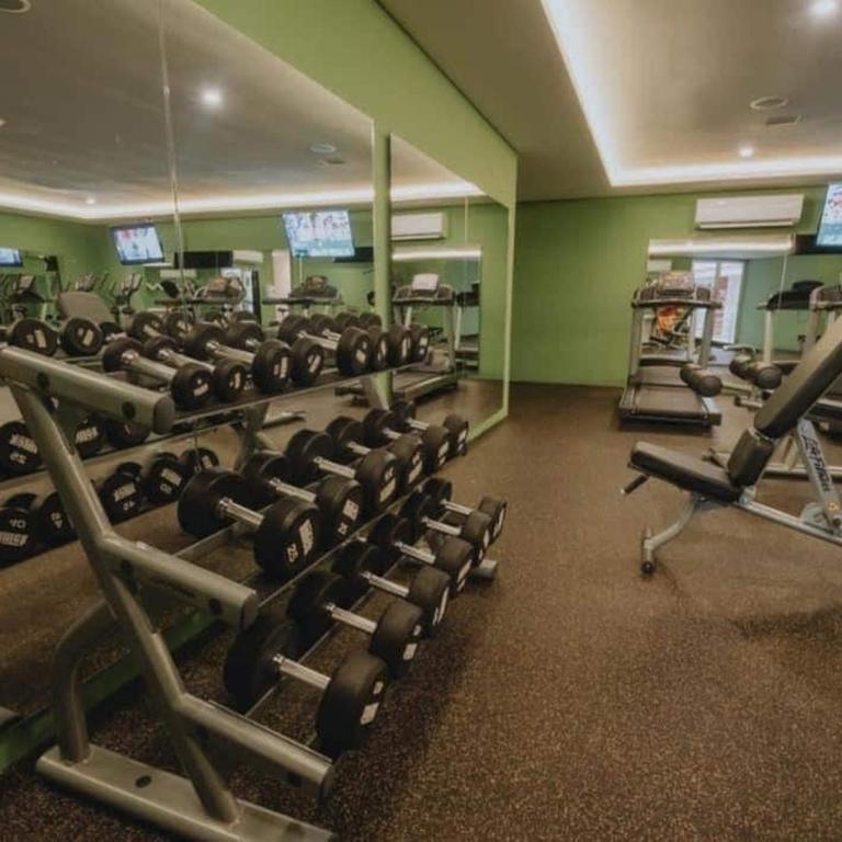 PRIVATE POOL Beautiful and Centric 1BR PH - Apartment - 16