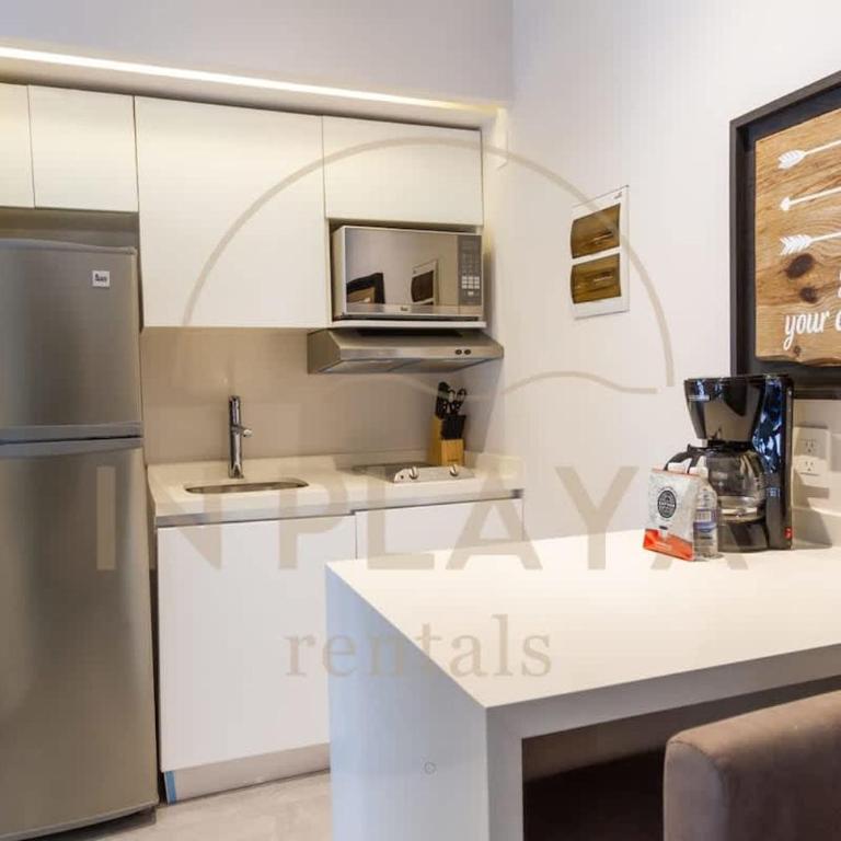 Luxury Condo in central location - Studio - 7
