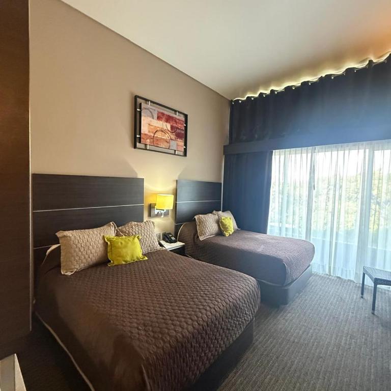 Hotel Real Alameda de Queretaro - Standard Double Suite - 6