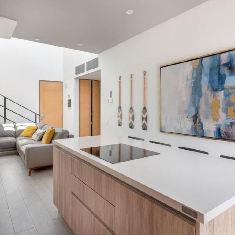 Private Pool 3BD 3BA Sleeps 8 - Three-Bedroom Apartment - 5