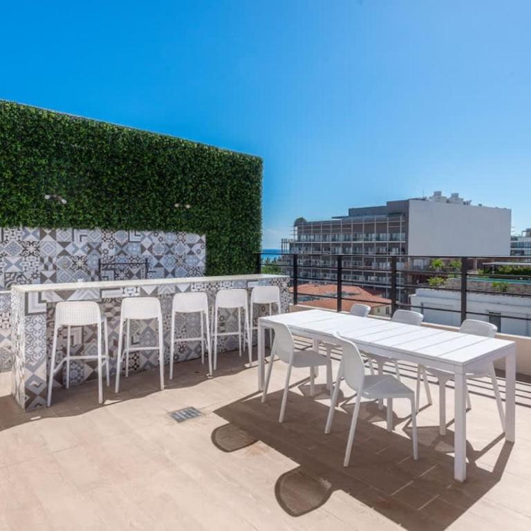 Private Pool 3BD 3BA Sleeps 8 - Three-Bedroom Apartment - 17