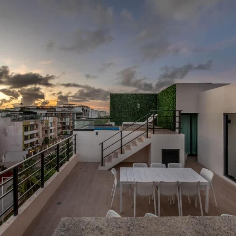 Private Pool 3BD 3BA Sleeps 8 - Three-Bedroom Apartment - 19