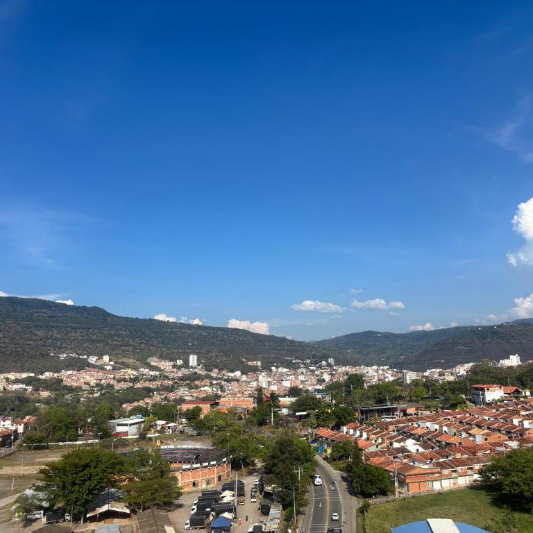 Modern 2BR Apartment with Balcony in San Gil PERFECT - Apartamento de 2 dormitorios - 16