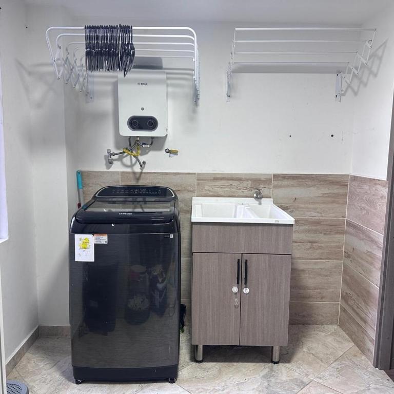 Cerca del Metro Poblado con Wifi rapido - Two-Bedroom Apartment - 19