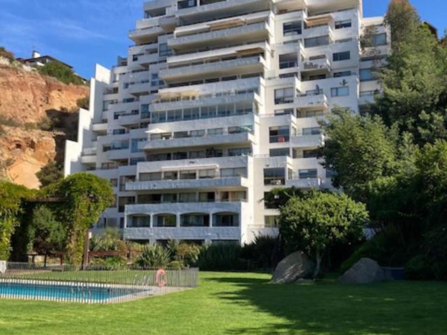 Lesonia - Three-Bedroom Apartment with View - 2