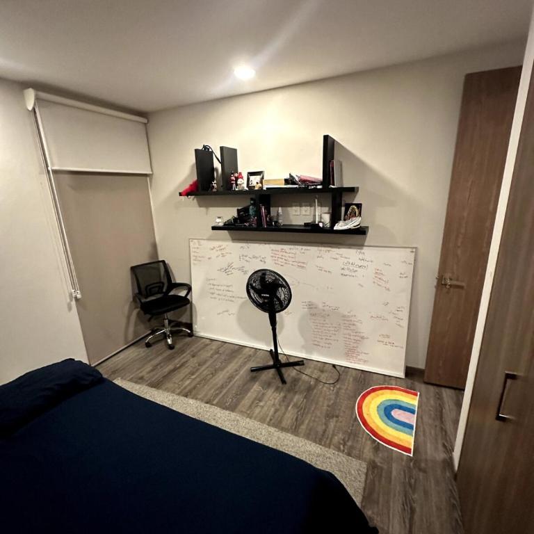 Bright room 3 blocks frm Reforma w private rooftop - Habitación Doble con baño privado externo - 4