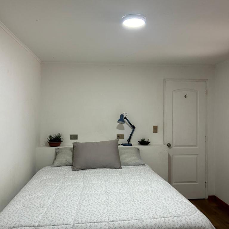 Habitación privada casa de MAX - One-Bedroom Apartment - 1