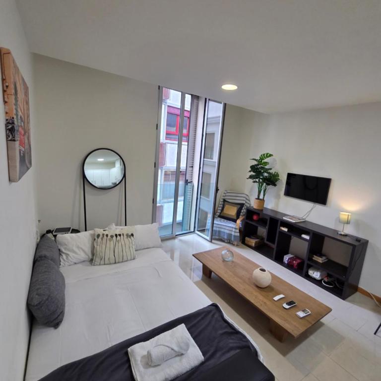THE BEST, San Francisco street, Center and Beach, by Xavi Superhost - One-Bedroom Apartment - 10