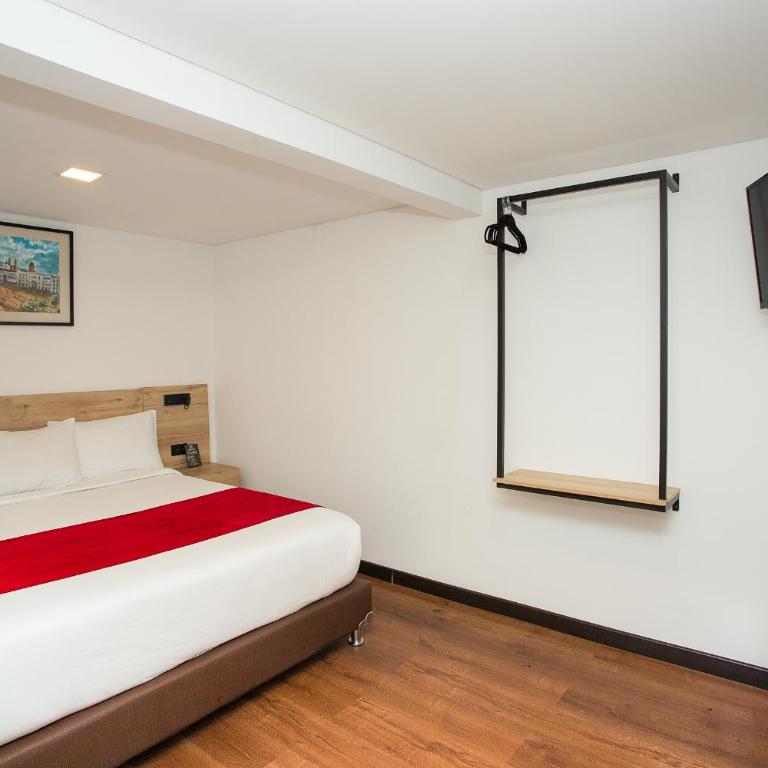 Urbano Luxury Hotel - Large Double Room - 1