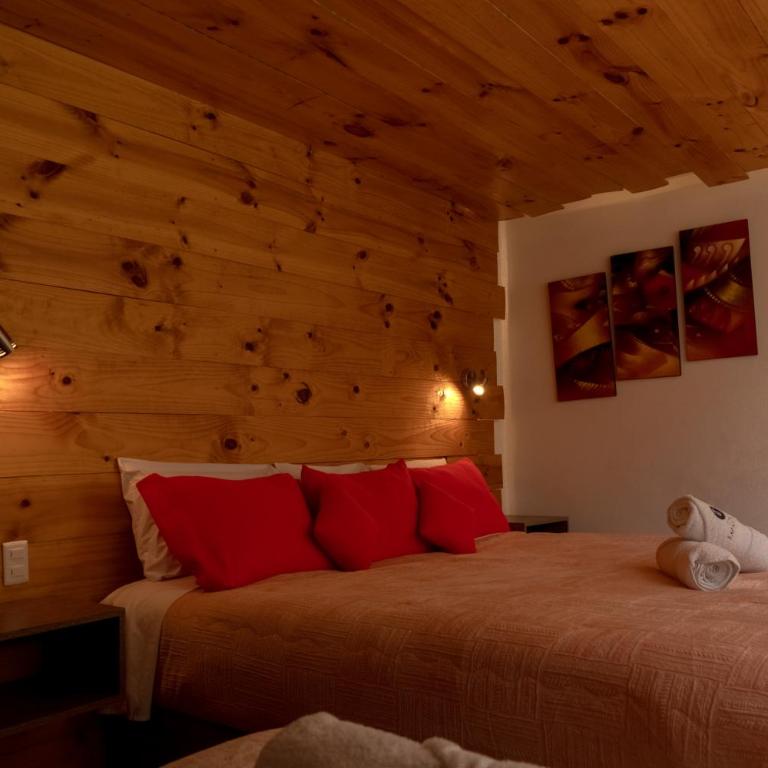 CASA SAPANTIANA, cerca a Sacsayhuaman - Habitación con cama extragrande y vistas a la montaña - 6