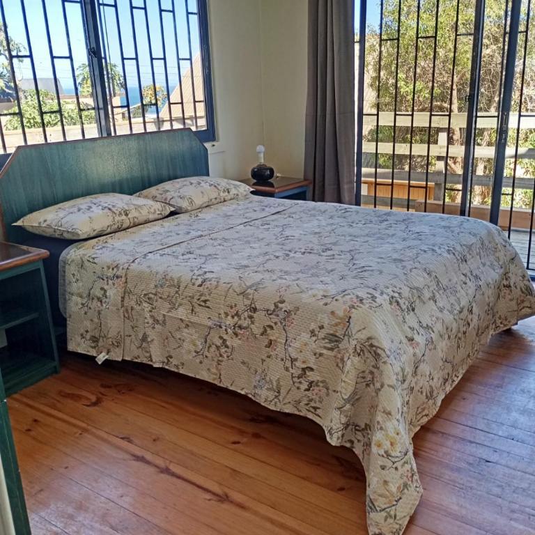Hermosavistahouse - Three-Bedroom House - 1