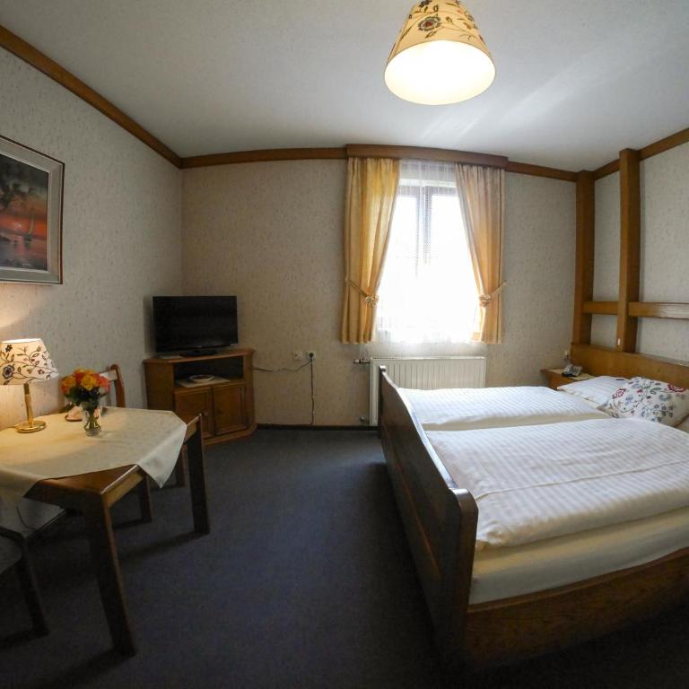 Pension Besser - Doppelzimmer mit Gartenblick (2 Erwachsene) - 4