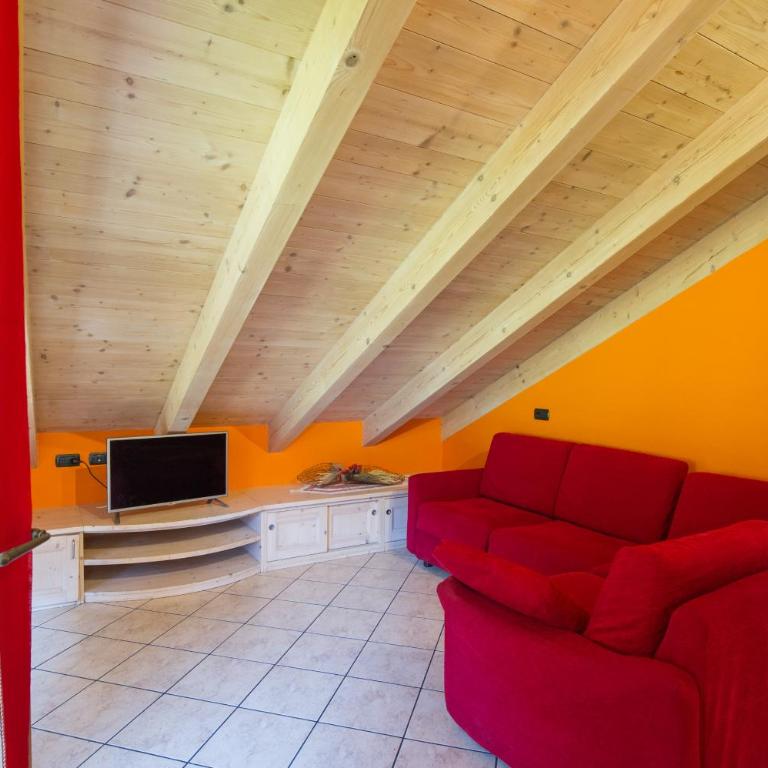 Chalet La Rugiada - Appartamento con 2 Camere da Letto e Balcone - 6