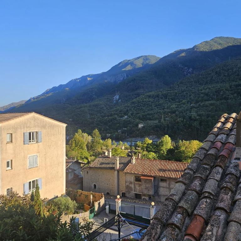 Maison dans village Tibétain - arrière pays nicois - Casa con 1 dormitorio - 15