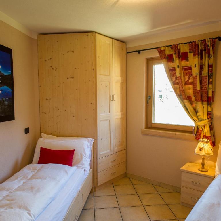 Chalet La Rugiada - Appartamento con 2 Camere da Letto e Balcone - 10