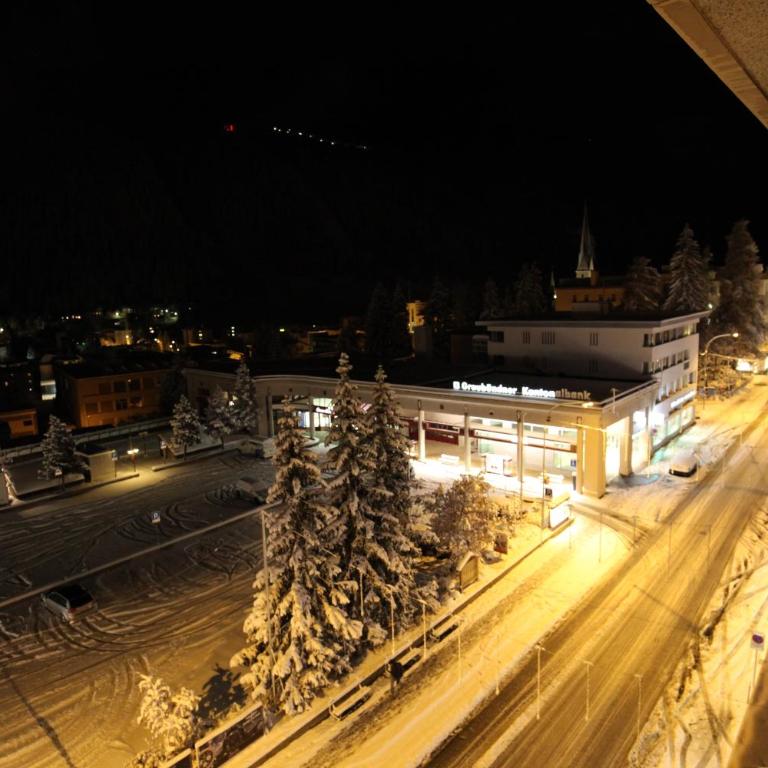 New renovated apartment in center of Davos - Apartment mit Blick auf die Berge - 9