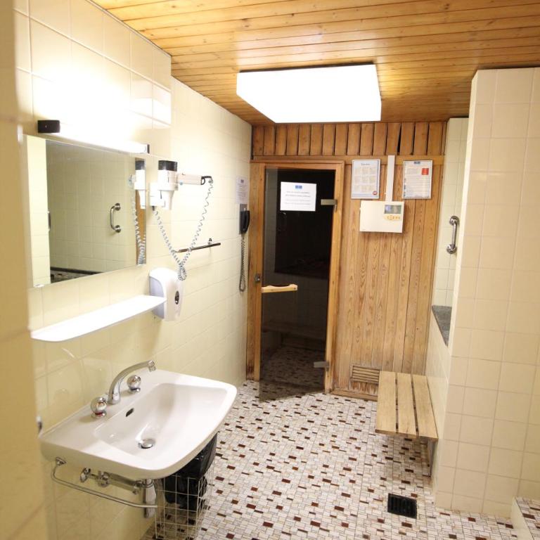 New renovated apartment in center of Davos - Apartment mit Blick auf die Berge - 40