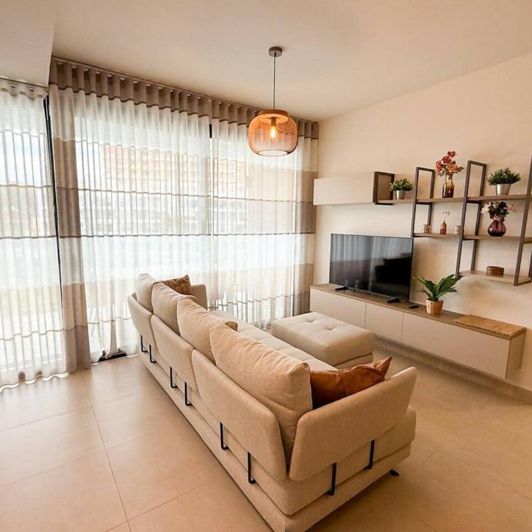 Torremar Luxe: upscale 2bed apartment by the beach - Apartamento de 2 dormitorios con balcón y vistas al mar - 14