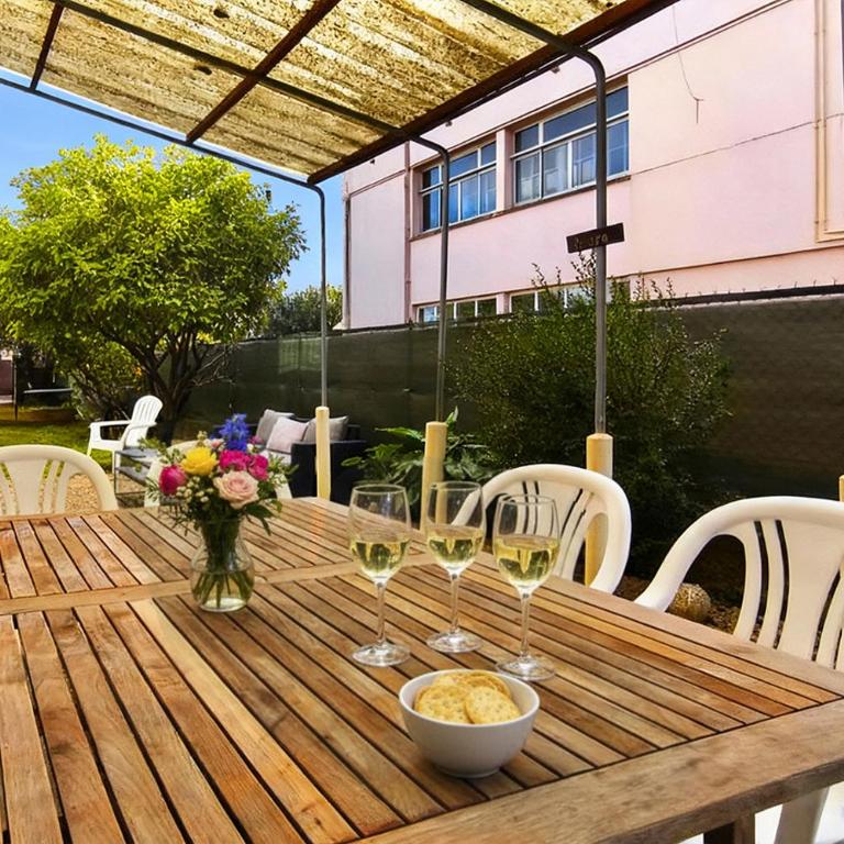T3 moderne, lumineux avec terrasse & parking privé - Appartement 2 Chambres - 26