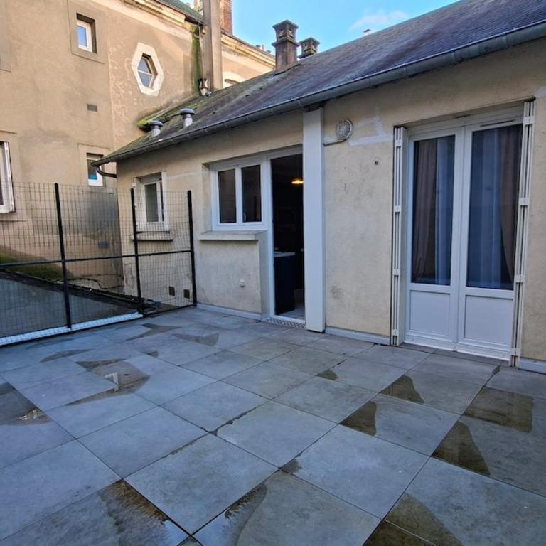 Cozy house with terrace and double garage - Maison 2 Chambres - 6