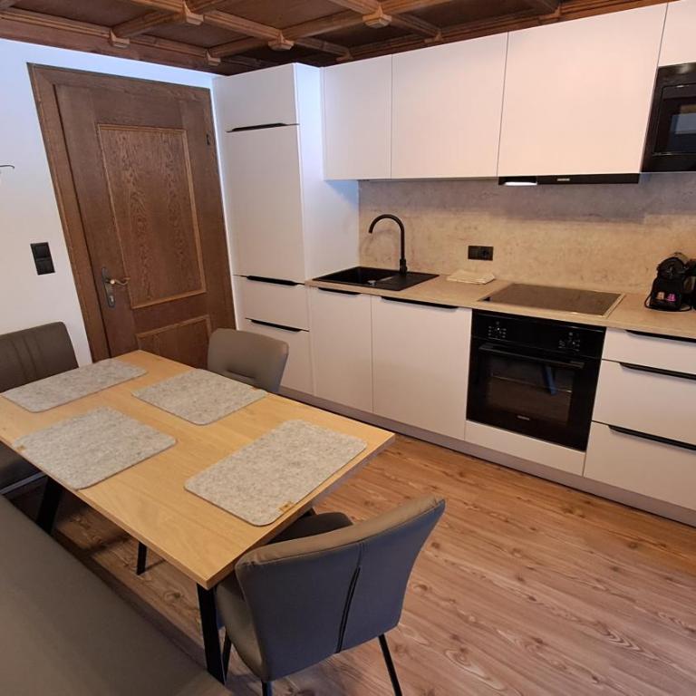 Appartements Rabengut - One-Bedroom Apartment with Balcony - 1