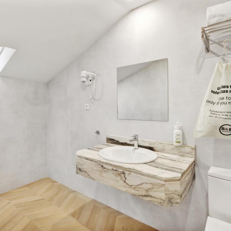 B&B HOTEL Gijón Centro Begoña - Habitación Familiar Superior - 2