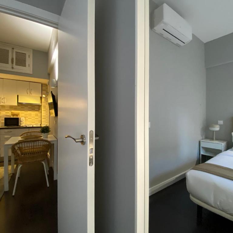 Apartamentos Chueca 6 - One-Bedroom Apartment with City View - 7